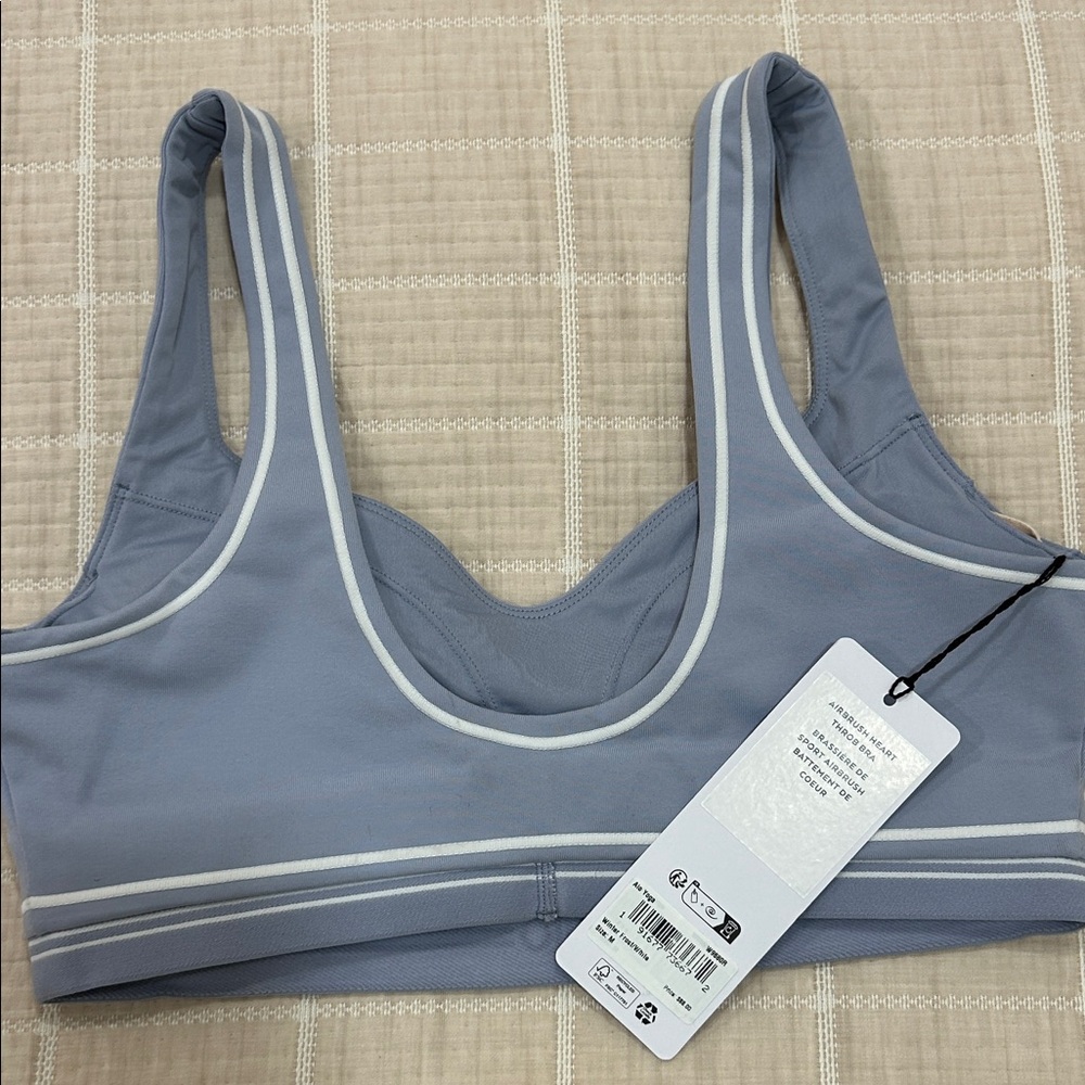 ALO BEST SELLER
Alosoft Heart Throb Bra
Brand new price is firm - Picture 6 of 6
